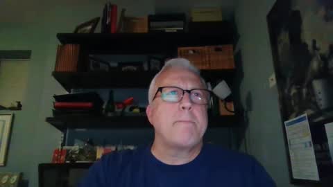 Snapshot of strkgforyou chatting on October 5, 3:49 am Stroking For You online show from October 5, 3:49 am