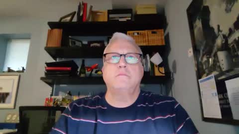 Snapshot of strkgforyou chatting on October 13, 3:12 pm Stroking For You online show from October 13, 3:12 pm