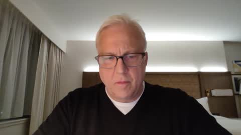 Snapshot of strkgforyou chatting on December 16, 2:16 am Stroking For You online show from December 16, 2:16 am