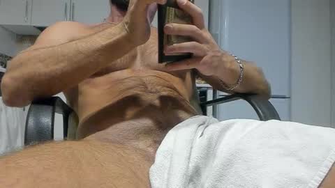 Snapshot of strong_arni chatting on March 5, 6:56 pm Strong Arni online show from March 5, 6:56 pm