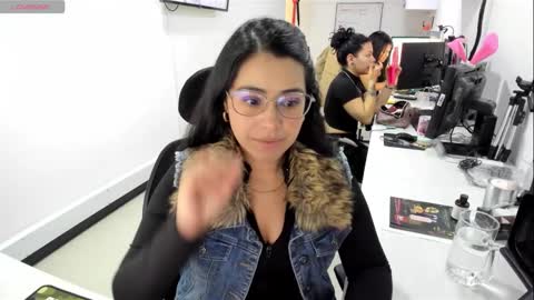 studcb_ online show from October 27, 4:33 pm