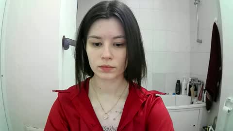 Snapshot of style_bliss chatting on October 5, 8:45 am Eva online show from October 5, 8:45 am