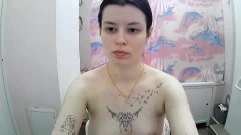 Snapshot of style_bliss chatting on October 22, 4:18 pm Eva online show from October 22, 4:18 pm