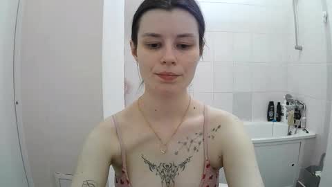 Snapshot of style_bliss chatting on November 13, 6:18 pm Eva online show from November 13, 6:18 pm