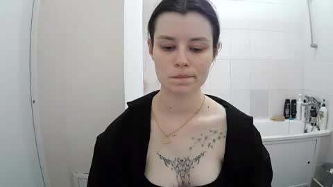 Snapshot of style_bliss chatting on November 14, 8:07 pm Eva online show from November 14, 8:07 pm