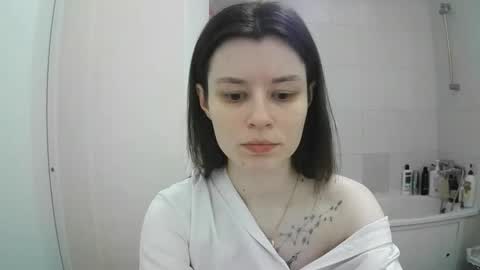 Snapshot of style_bliss chatting on November 25, 8:20 pm Eva online show from November 25, 8:20 pm