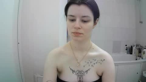 Snapshot of style_bliss chatting on November 26, 7:59 pm Eva online show from November 26, 7:59 pm