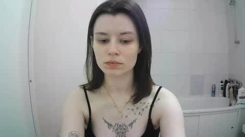 Snapshot of style_bliss chatting on December 1, 7:41 pm Eva online show from December 1, 7:41 pm