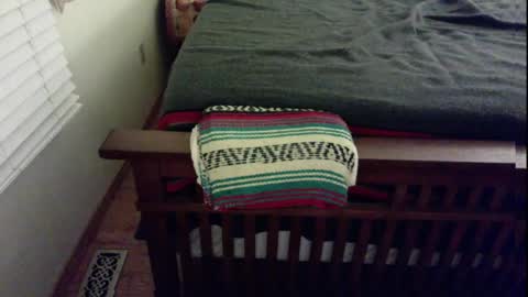 Snapshot of submitted4u chatting on December 11, 5:10 am Submitted4u online show from December 11, 5:10 am