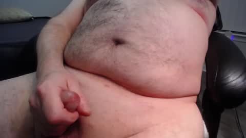 Snapshot of subswichuser00060960 chatting on December 17, 12:00 pm subswitchuser online show from December 17, 12:00 pm