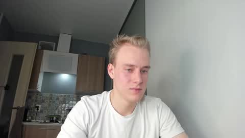 Snapshot of successful_kevin chatting on October 5, 3:43 pm Kevin online show from October 5, 3:43 pm