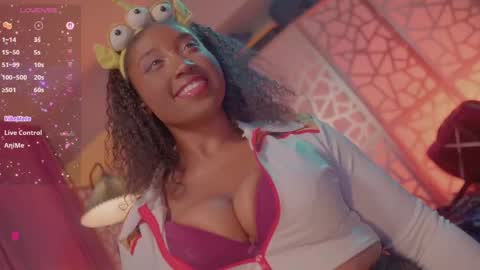 Snapshot of succubus_rosemilk chatting on November 2, 2:03 am Succubus RoseMilk online show from November 2, 2:03 am