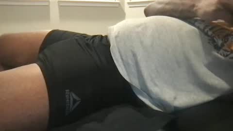 suckonthis318 online show from March 5, 4:56 am