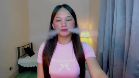 Snapshot of sugar_munch chatting on March 6, 5:11 pm Cheska online show from March 6, 5:11 pm