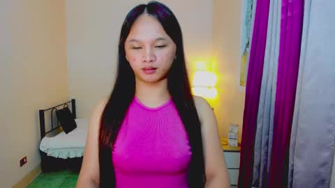 Snapshot of sugar_munch chatting on March 7, 5:17 pm Cheska online show from March 7, 5:17 pm