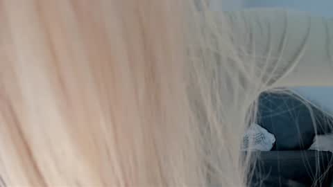 Snapshot of sugar_rainbow chatting on October 16, 11:33 am Kinga online show from October 16, 11:33 am