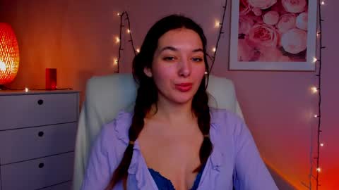 Snapshot of sugar_xmegan chatting on February 11, 8:42 pm Megan online show from February 11, 8:42 pm