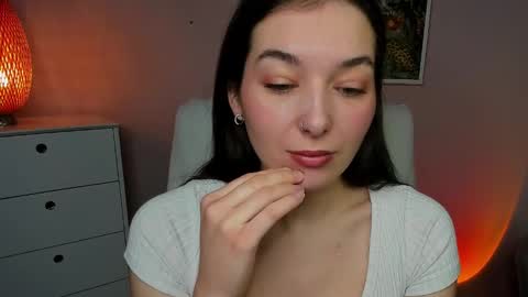 Snapshot of sugar_xmegan chatting on November 21, 8:02 am Megan online show from November 21, 8:02 am