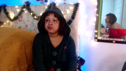 suggabrown_ online show from January 5, 7:07 am