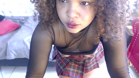 suggabrown_ online show from January 9, 4:28 pm