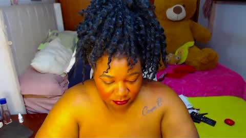 Snapshot of suggarbaby1 chatting on December 21, 10:17 am Cami Back in 2 hours online show from December 21, 10:17 am