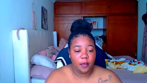 Snapshot of suggarbaby1 chatting on October 5, 7:23 pm Cami Back in 2 hours online show from October 5, 7:23 pm