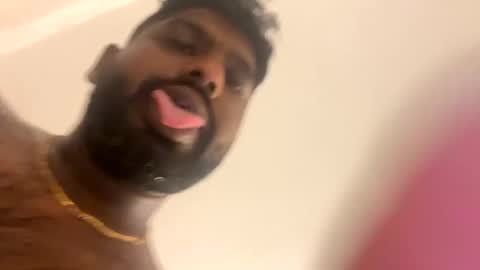 Snapshot of suggnight chatting on September 29, 4:12 pm Let me be your knight that saves you online show from September 29, 4:12 pm