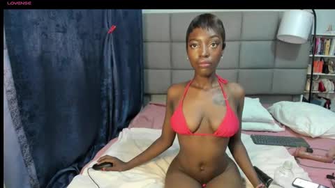 Snapshot of suhaila_suu chatting on March 3, 12:04 am suhaila_suu online show from March 3, 12:04 am