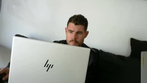 The Sultan online show from September 18, 4:20 pm