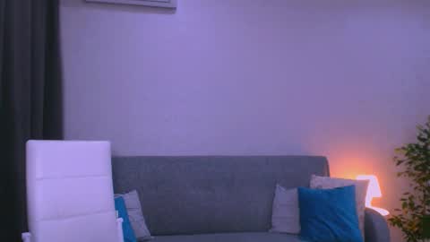 Christina online show from November 28, 2:20 pm