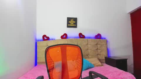 summer_girls01 online show from September 26, 1:42 am