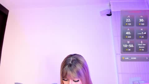 OnlyFans summer holiday online show from December 13, 7:25 am