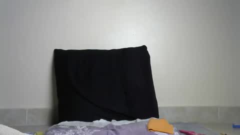 Snapshot of summerblue1 chatting on October 28, 11:25 am summer online show from October 28, 11:25 am