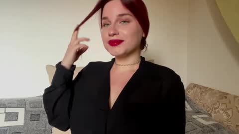 Emily online show from November 10, 11:09 am