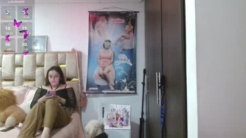 Jeraldine online show from October 14, 2:01 am