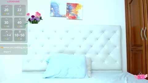 Snapshot of sunkissed_77 chatting on December 17, 8:26 pm Victoria online show from December 17, 8:26 pm