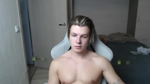 Snapshot of sunny1girl chatting on February 9, 12:30 pm Alice and Sergey online show from February 9, 12:30 pm