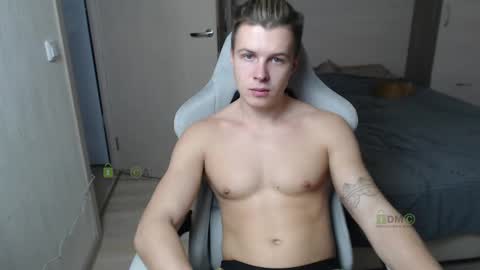 Snapshot of sunny1girl chatting on February 12, 11:29 am Alice and Sergey online show from February 12, 11:29 am