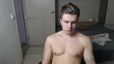 Snapshot of sunny1girl chatting on February 24, 10:26 am Alice and Sergey online show from February 24, 10:26 am