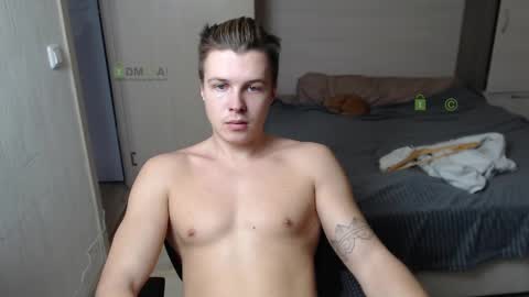 Snapshot of sunny1girl chatting on February 24, 1:31 pm Alice and Sergey online show from February 24, 1:31 pm