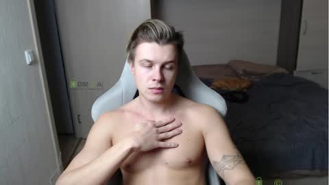 Snapshot of sunny1girl chatting on February 27, 7:47 pm Alice and Sergey online show from February 27, 7:47 pm