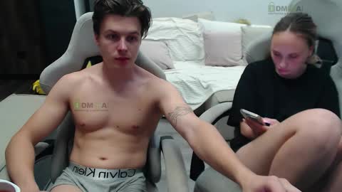 Snapshot of sunny1girl chatting on September 9, 7:46 pm Alice and Sergey online show from September 9, 7:46 pm