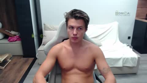 Snapshot of sunny1girl chatting on October 14, 5:58 pm Alice and Sergey online show from October 14, 5:58 pm