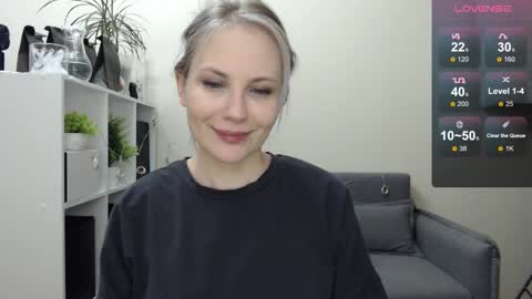 Naomi online show from December 23, 7:28 am