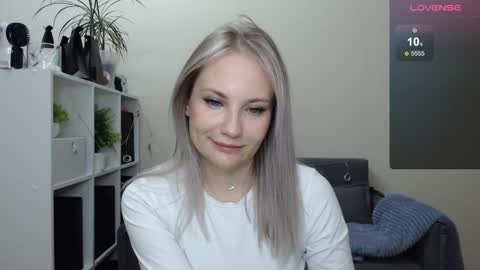 Naomi online show from January 3, 6:46 pm