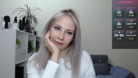 Naomi online show from January 3, 9:47 pm