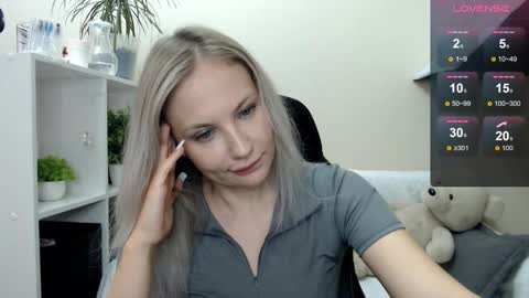 Naomi online show from October 10, 6:56 am