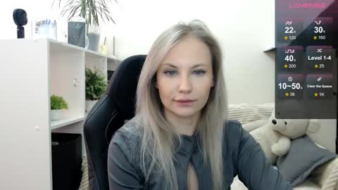 Naomi online show from October 27, 5:00 am