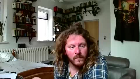 sunr1sa online show from December 16, 1:43 pm