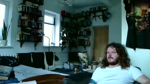 sunr1sa online show from December 31, 7:42 am